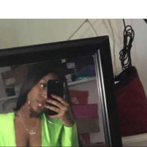 Meet your Posher, Kayla